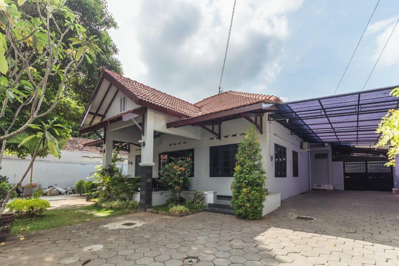 Ndalem Sarengat Appartement Jogjakarta Buitenkant foto