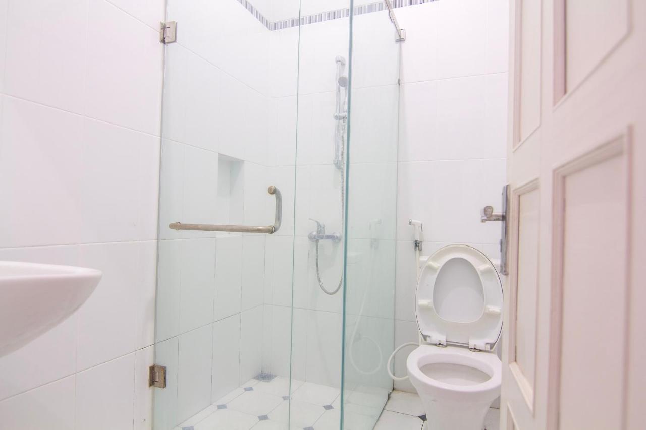 Ndalem Sarengat Appartement Jogjakarta Buitenkant foto
